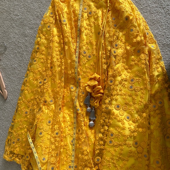 Stunning Yellow Lehenga - Perfect for Haldi Functions - Size S/M - Picture 5 of 5